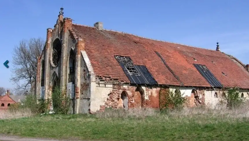 Spłonął zabytkowy spichlerz w Drogoszach. Był częścią pałacu rodu Donhoffów